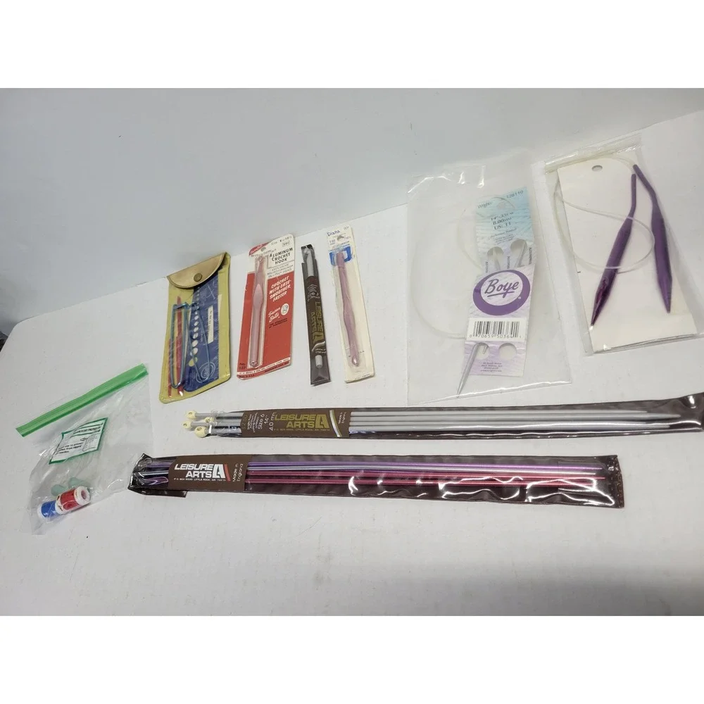 Vintage Knitting Crochet Lot Boye Susan Bates Leisure Arts‎ Needles Hooks Tools